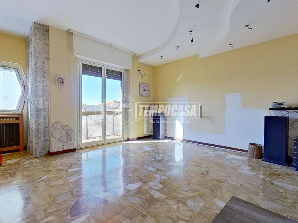 appartamento in vendita a Lissone in zona Santa Margherita