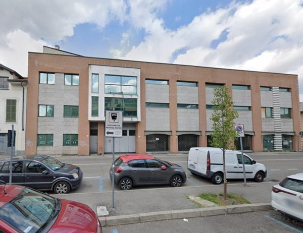 capannone in vendita a Lissone