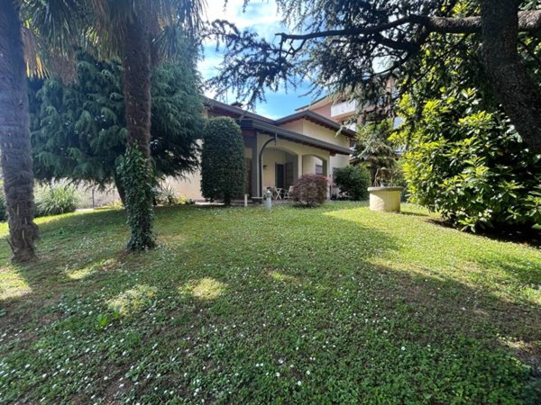 casa indipendente in vendita a Lissone in zona Santa Margherita
