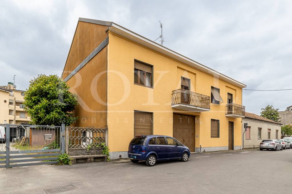 casa indipendente in vendita a Lissone