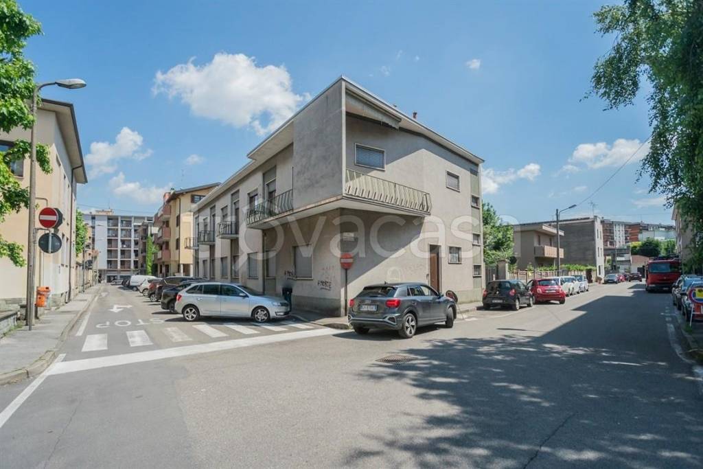 casa indipendente in vendita a Lissone