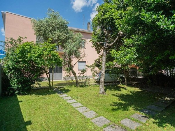 casa indipendente in vendita a Lissone