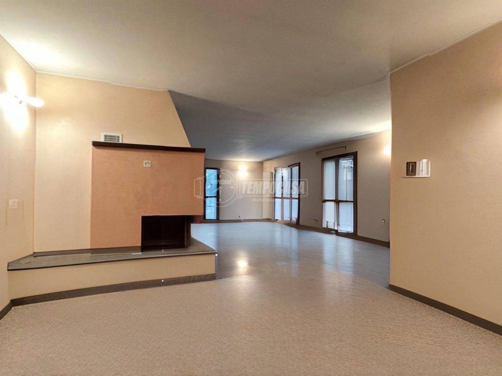 casa indipendente in vendita a Lissone