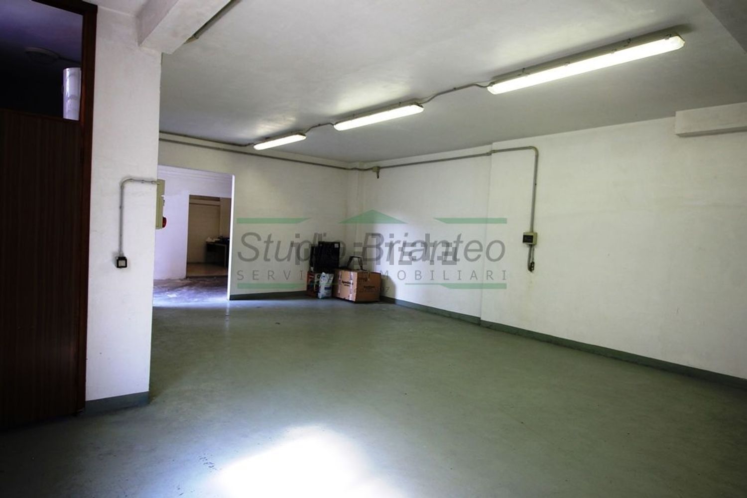 locale di sgombero in vendita a Lissone