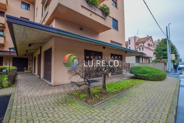negozio in vendita a Lissone