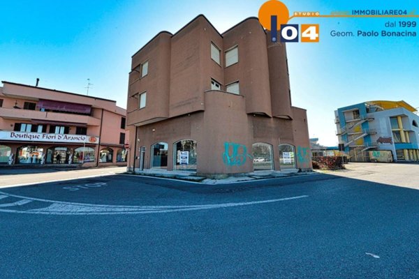 appartamento in vendita a Lissone in zona Santa Margherita