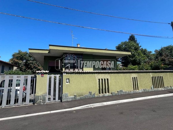 casa indipendente in vendita a Lissone in zona Santa Margherita