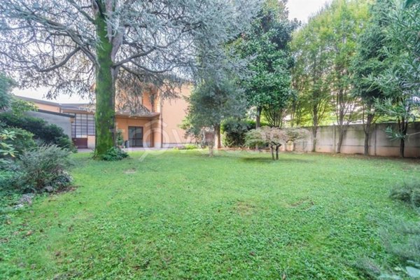 casa indipendente in vendita a Lissone