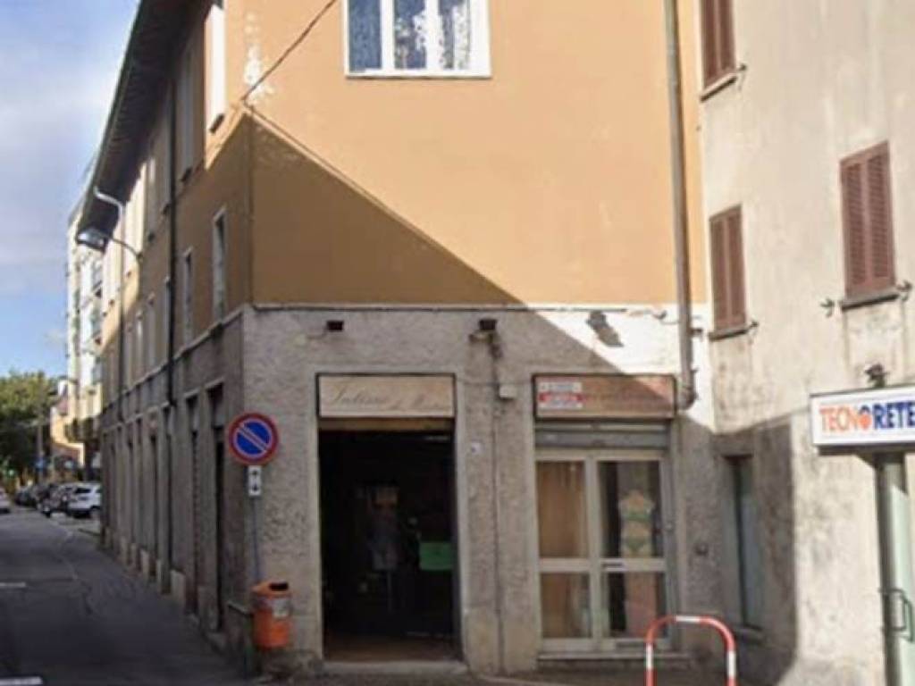 negozio in vendita a Lissone