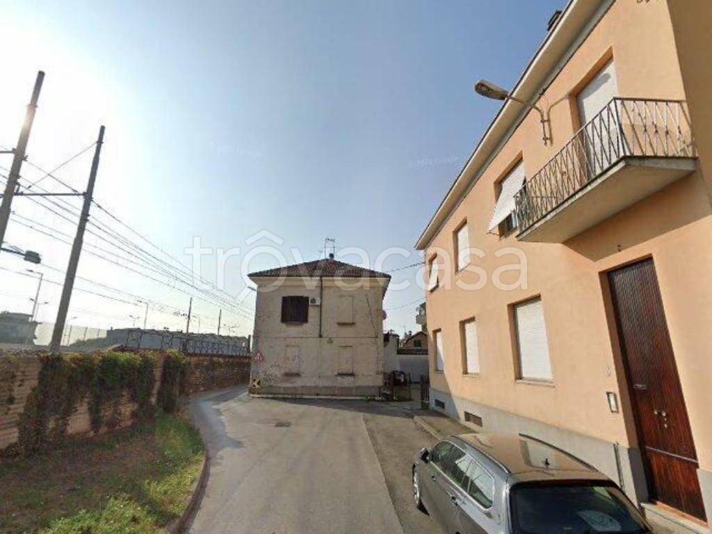 locale commerciale in vendita a Lissone