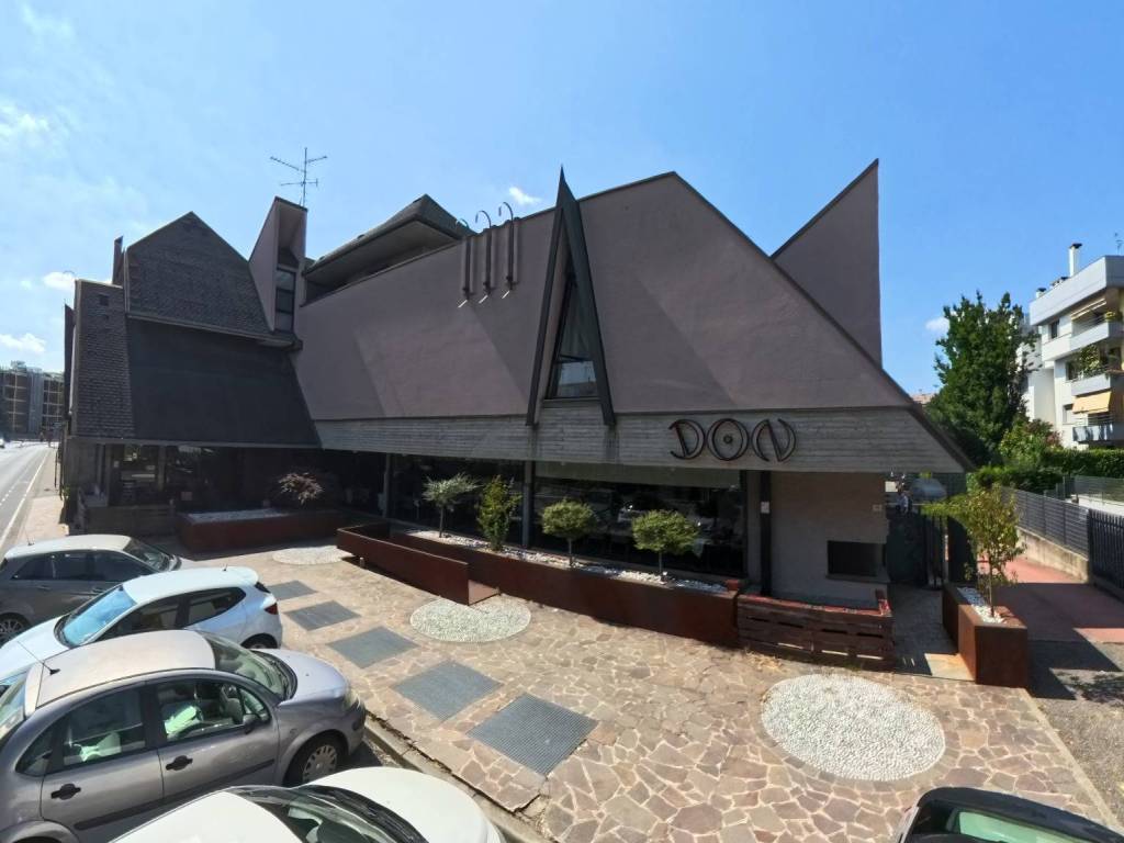 negozio in vendita a Lissone