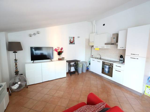 intera palazzina in vendita a Lissone in zona Santa Margherita