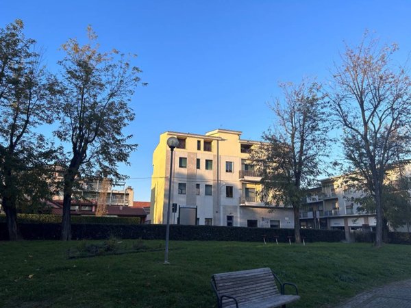 ufficio in vendita a Lissone