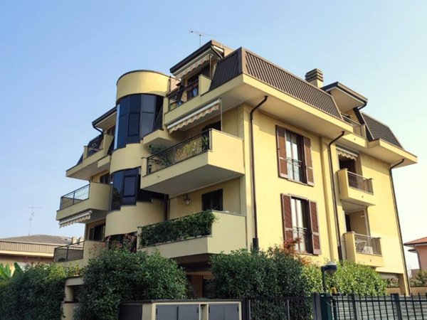 appartamento in vendita a Lissone in zona Santa Margherita