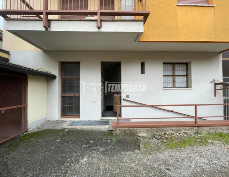negozio in vendita a Lissone