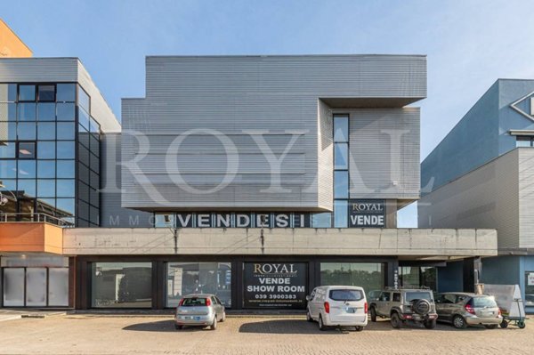 negozio in vendita a Lissone