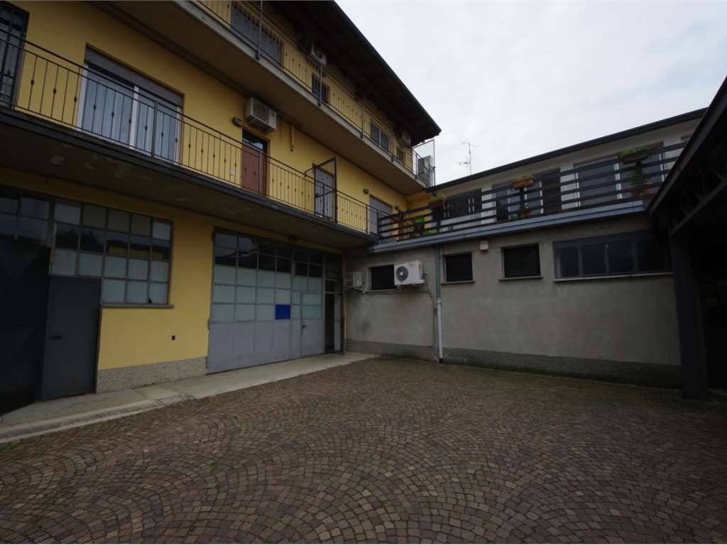 locale commerciale in vendita a Lissone