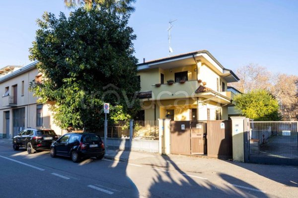 casa indipendente in vendita a Lissone