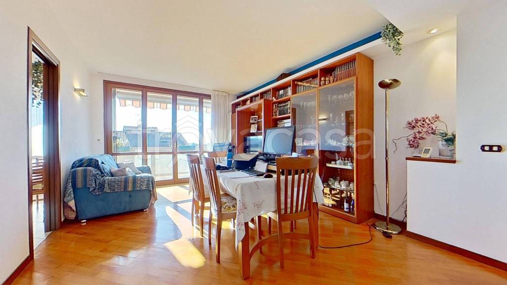 appartamento in vendita a Lissone in zona Santa Margherita