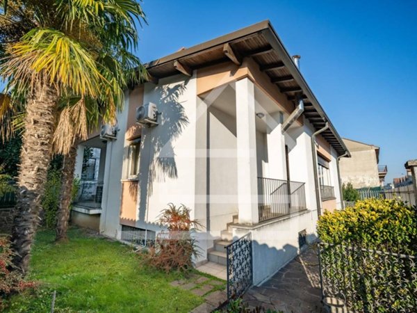 casa indipendente in vendita a Lissone
