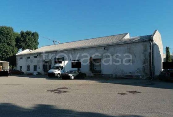 negozio in vendita a Lissone