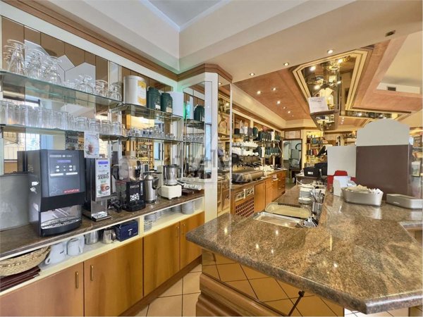 negozio in vendita a Lissone