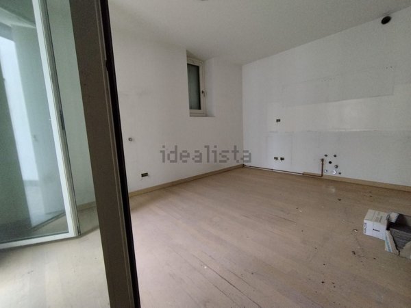 capannone in vendita a Lissone