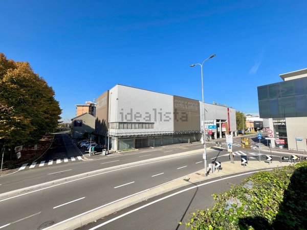 locale di sgombero in vendita a Lissone