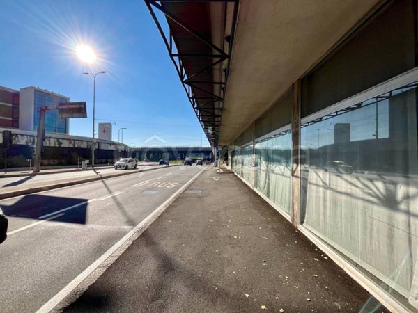 locale di sgombero in vendita a Lissone