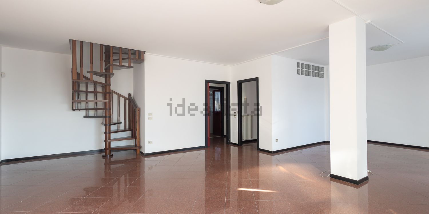 ufficio in vendita a Lissone