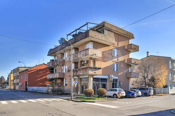 negozio in vendita a Lissone