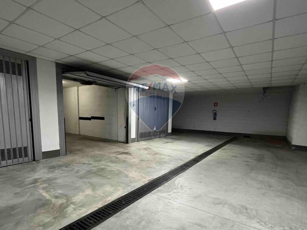 locale di sgombero in vendita a Lissone