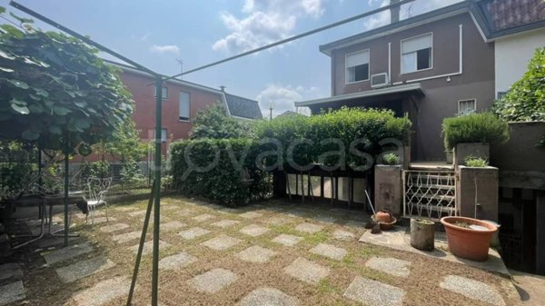 casa indipendente in vendita a Lissone