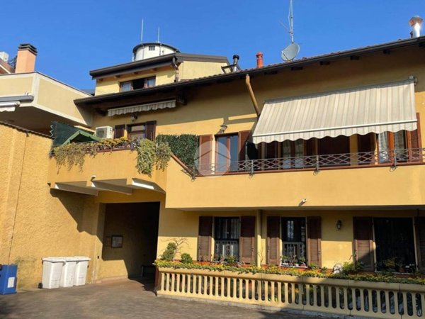 casa indipendente in vendita a Lissone