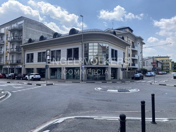 negozio in vendita a Lissone