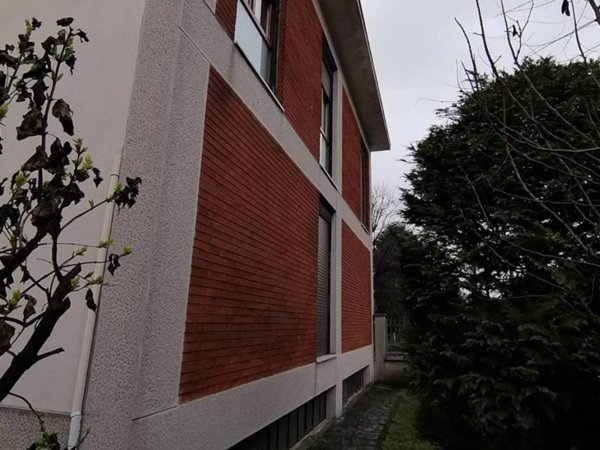 negozio in vendita a Lissone