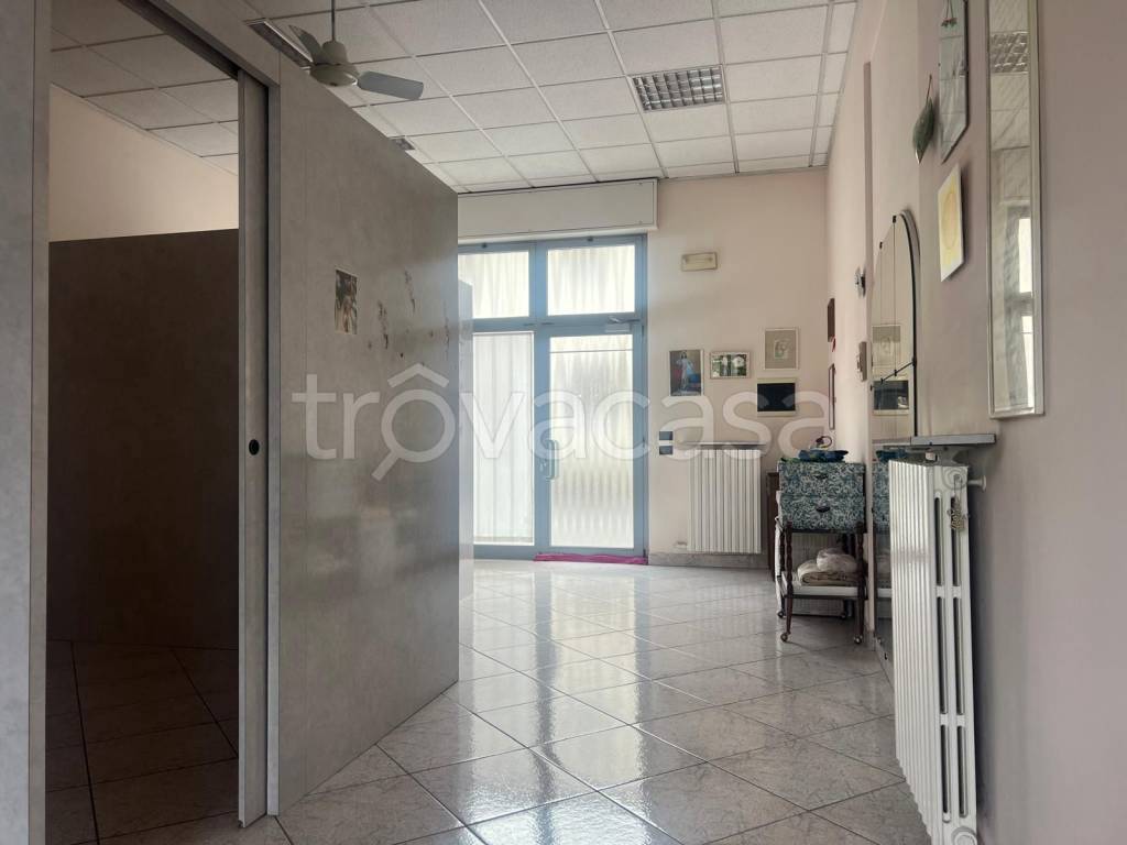 negozio in vendita a Lissone