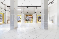 negozio in vendita a Lissone