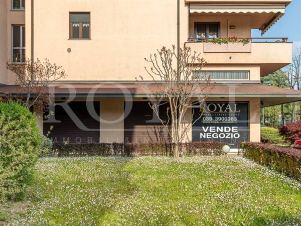 negozio in vendita a Lissone