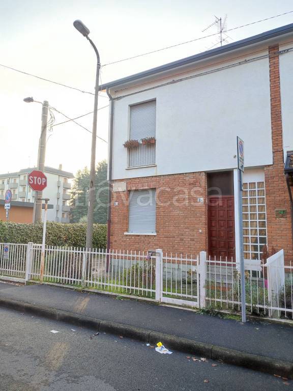 casa indipendente in vendita a Lissone in zona Santa Margherita