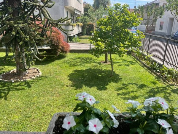 casa indipendente in vendita a Lissone in zona Santa Margherita