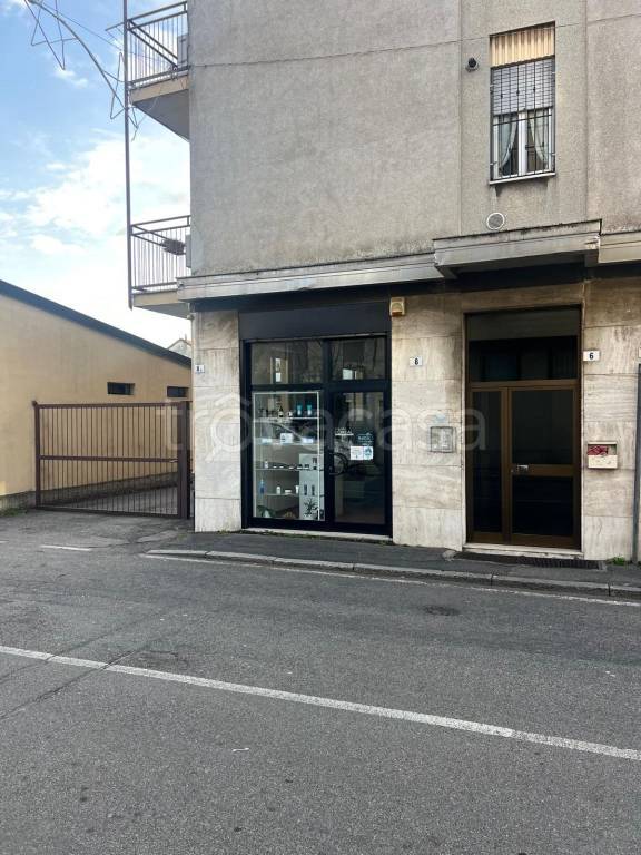 negozio in vendita a Lissone