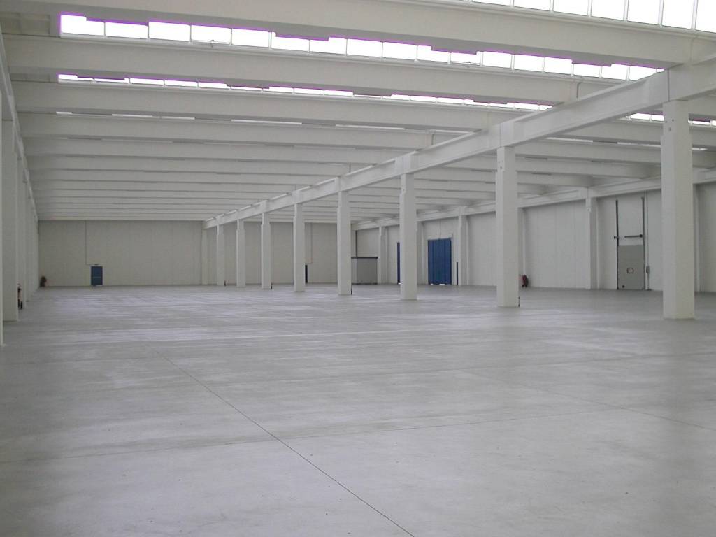 capannone in vendita a Lissone