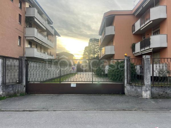 locale commerciale in vendita a Lissone