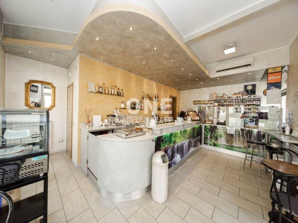 negozio in vendita a Lissone