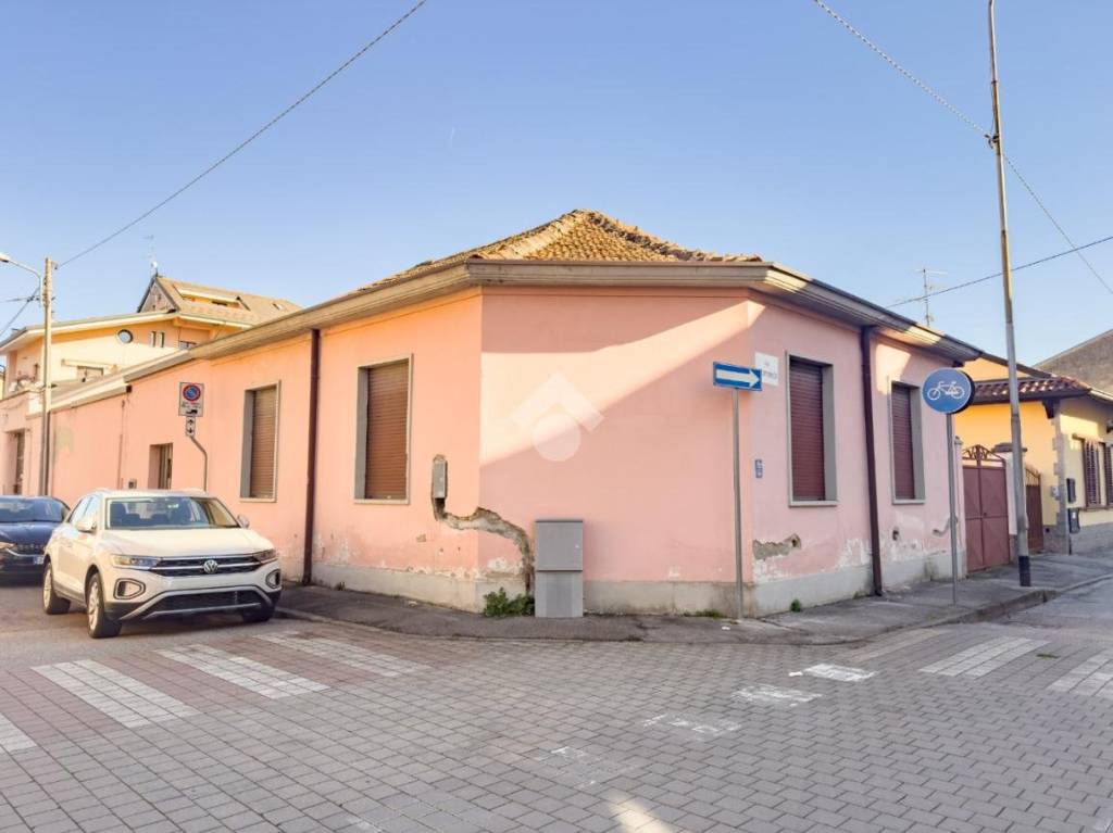 casa indipendente in vendita a Lissone