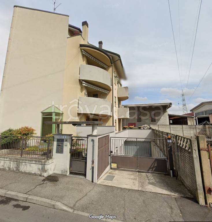 locale commerciale in vendita a Lissone in zona Santa Margherita