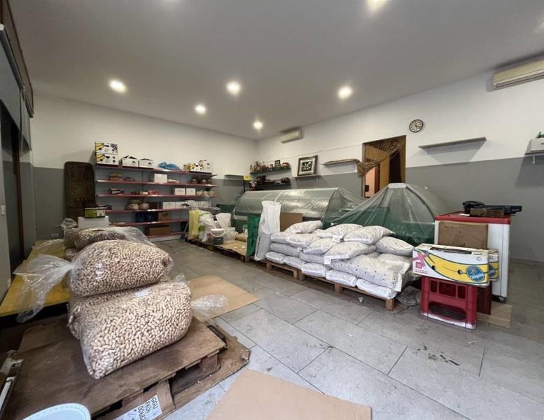 negozio in vendita a Lissone