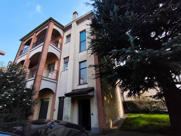 casa indipendente in vendita a Lissone