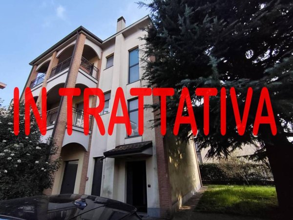 casa indipendente in vendita a Lissone